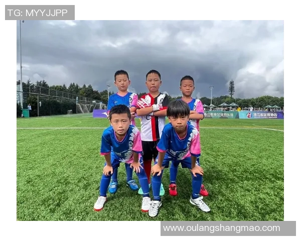 杭州足球队比赛经验引发热议球迷与专家观点大碰撞