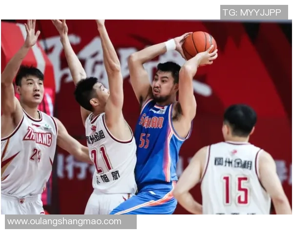 广州篮球队在选拔赛中以83分稳居积分榜首位展现强劲实力