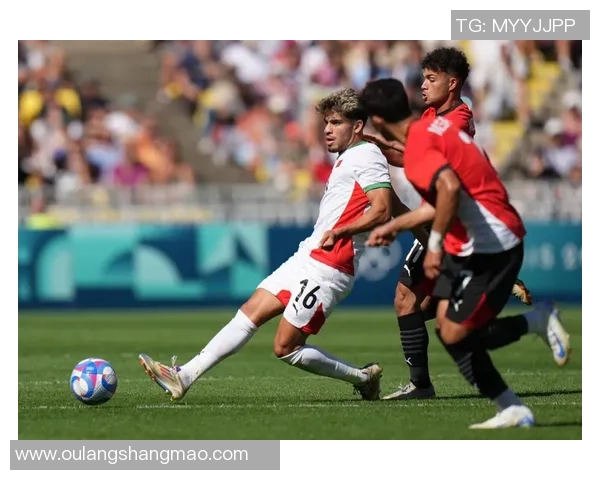 摩洛哥足球明星代言引领新潮流助力国家足球发展与品牌形象提升