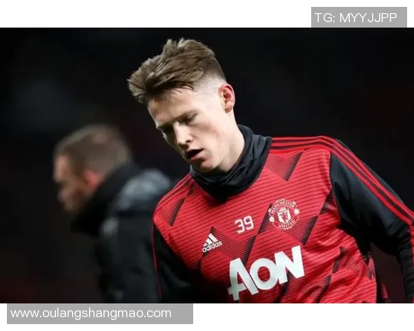 墨西哥足球明星马奎斯的辉煌职业生涯与对国家队的贡献分析 墨西哥足球明星马奎斯的辉煌职业生涯与对国家队的贡献分析