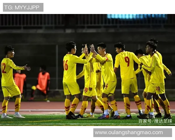 武汉足球队与成都足球队赛后复盘探讨战术灵活性与应变能力分析 武汉足球队与成都足球队赛后复盘探讨战术灵活性与应变能力分析